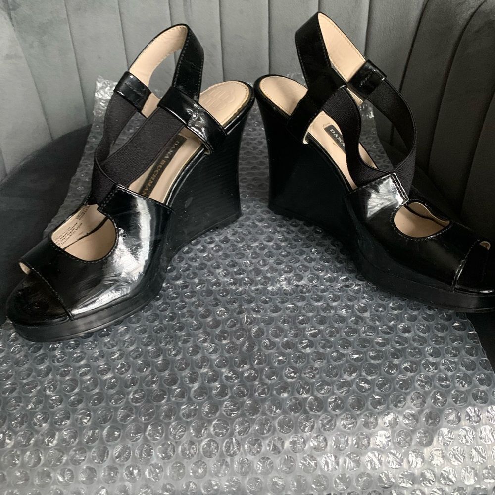 Dana Buchman Size 6 Black Patent Leather Slingback wedge sandals